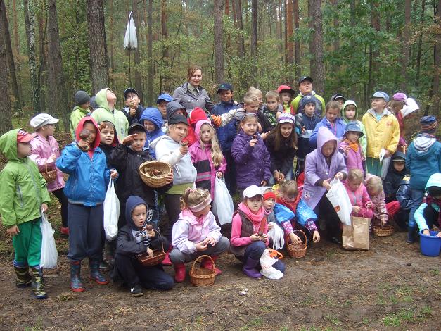 Wycieczka klasy 2c i 3c do Nadleśnictwa w Skrwilnie